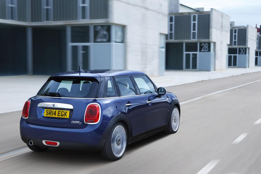  Mini Cooper D 5-Door 2014 года  (UK) (фото 58 из 68)